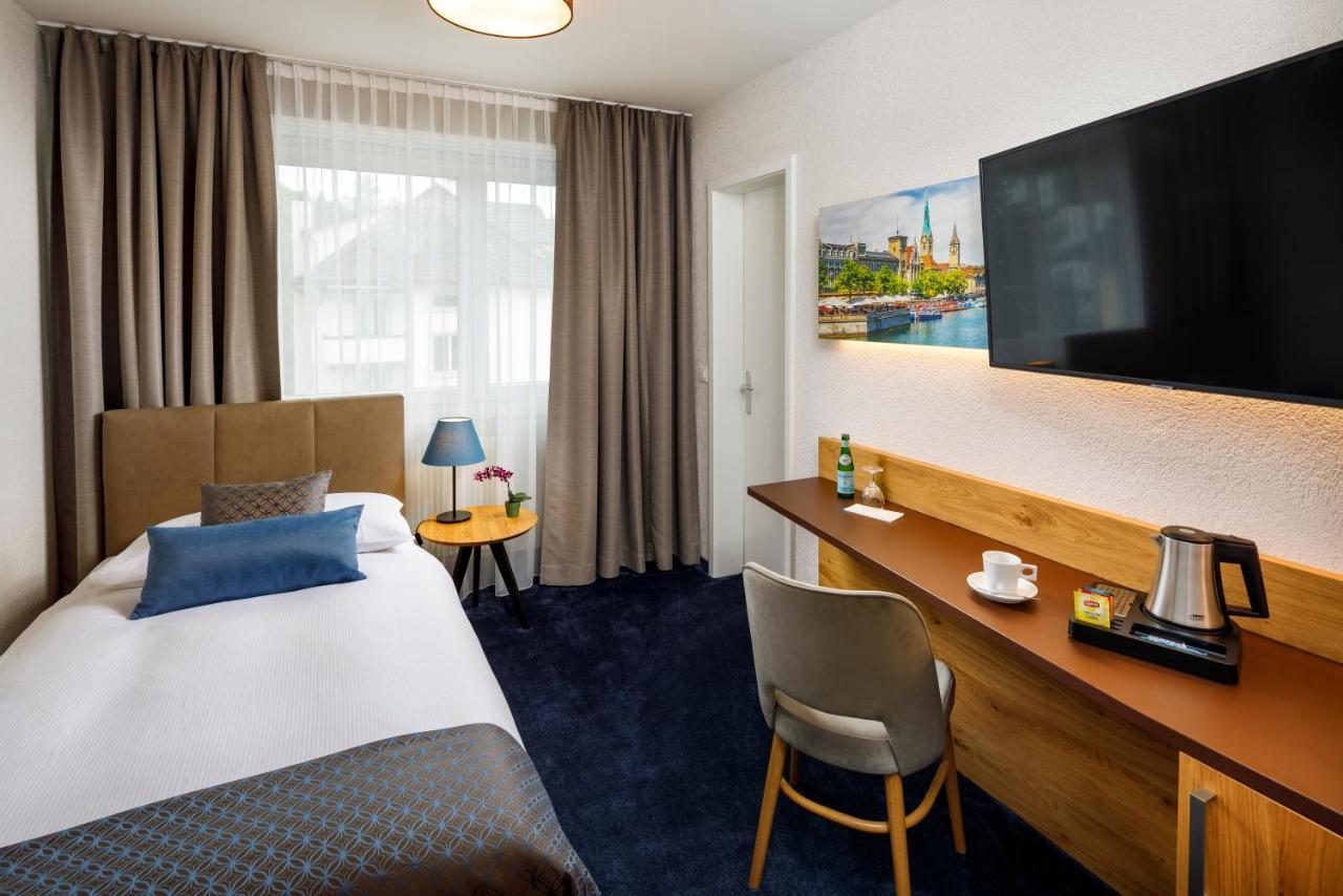 Hotel Tivoli Schlieren Buitenkant foto